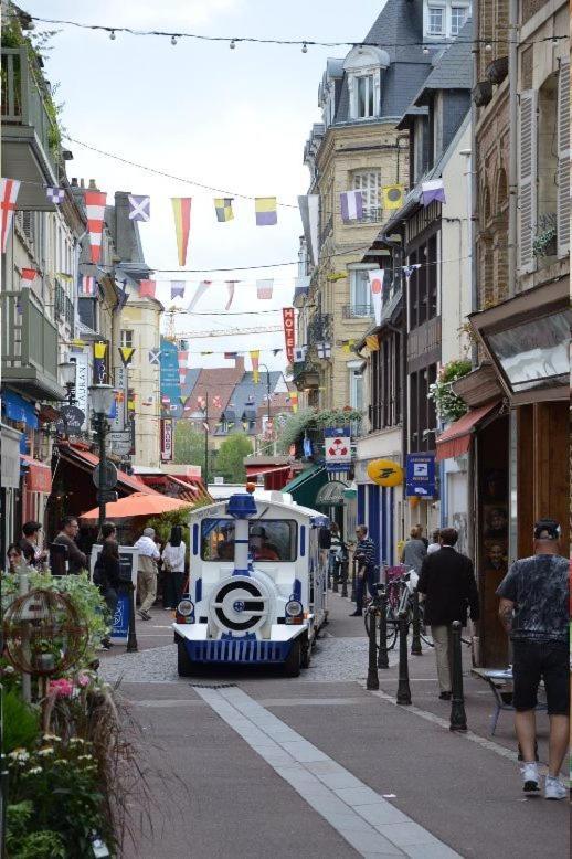 Cosy Duplex Centre Trouville Parking Gratuit Екстер'єр фото